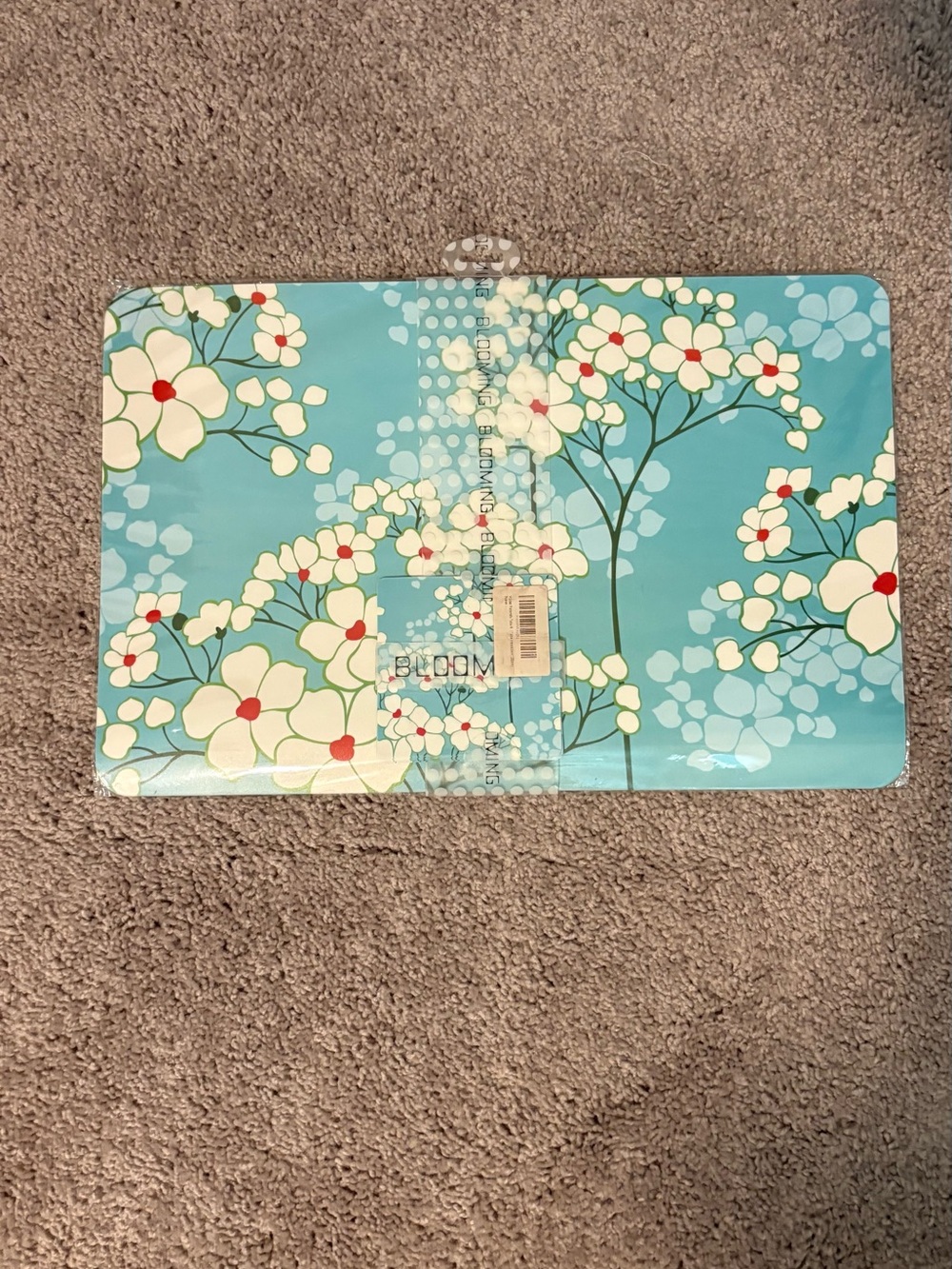 (6) New In Packaging Plastic Cherry Blossom design placemats and coasters